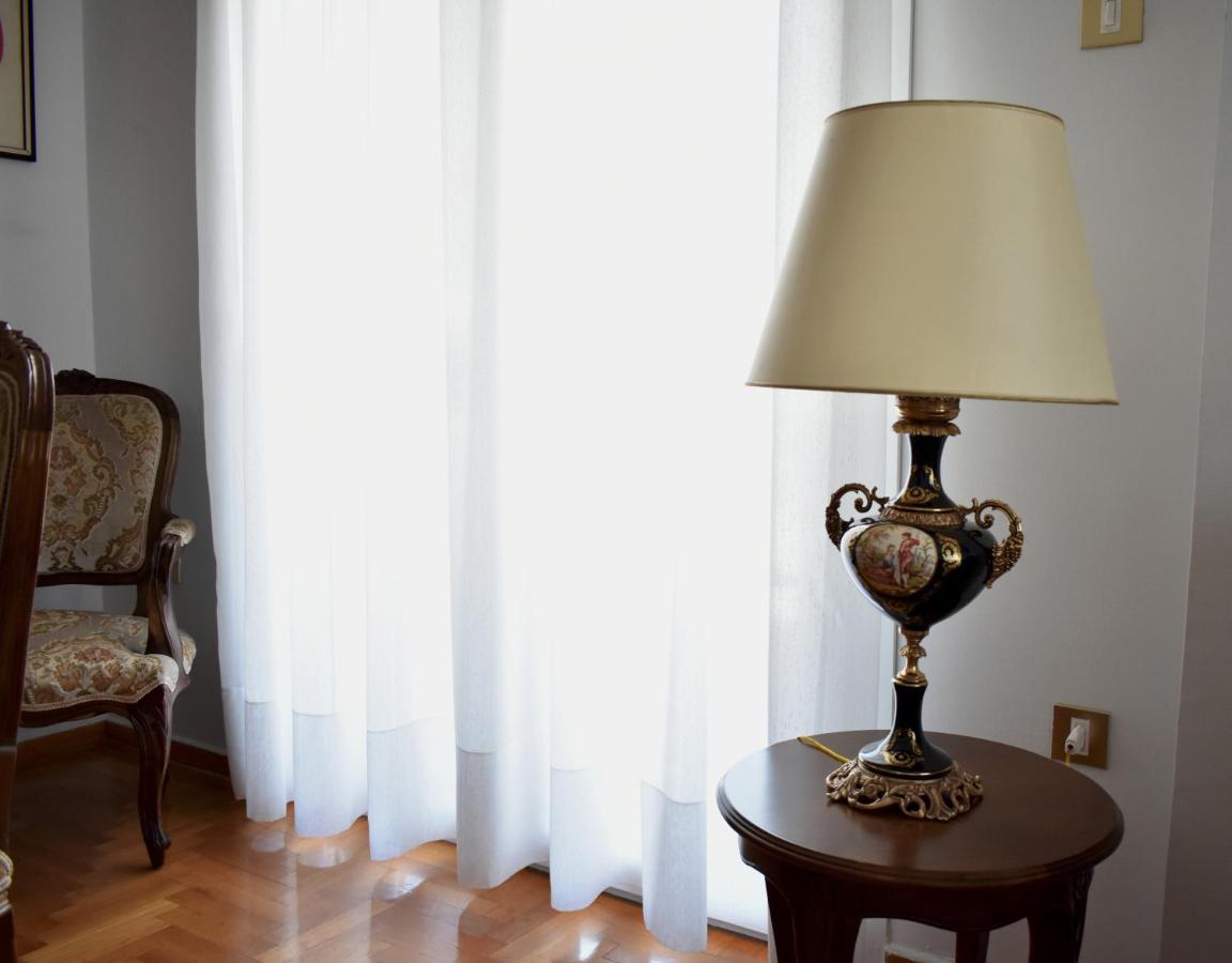 Κεντρικό Και Ευρύχωρο Οροφοδιαμέρισμα แคซโทเรีย ภายนอก รูปภาพ